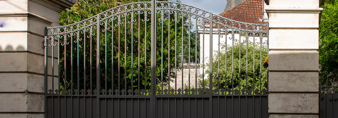 Wooden Swing Gate Repair in Des Plaines, IL